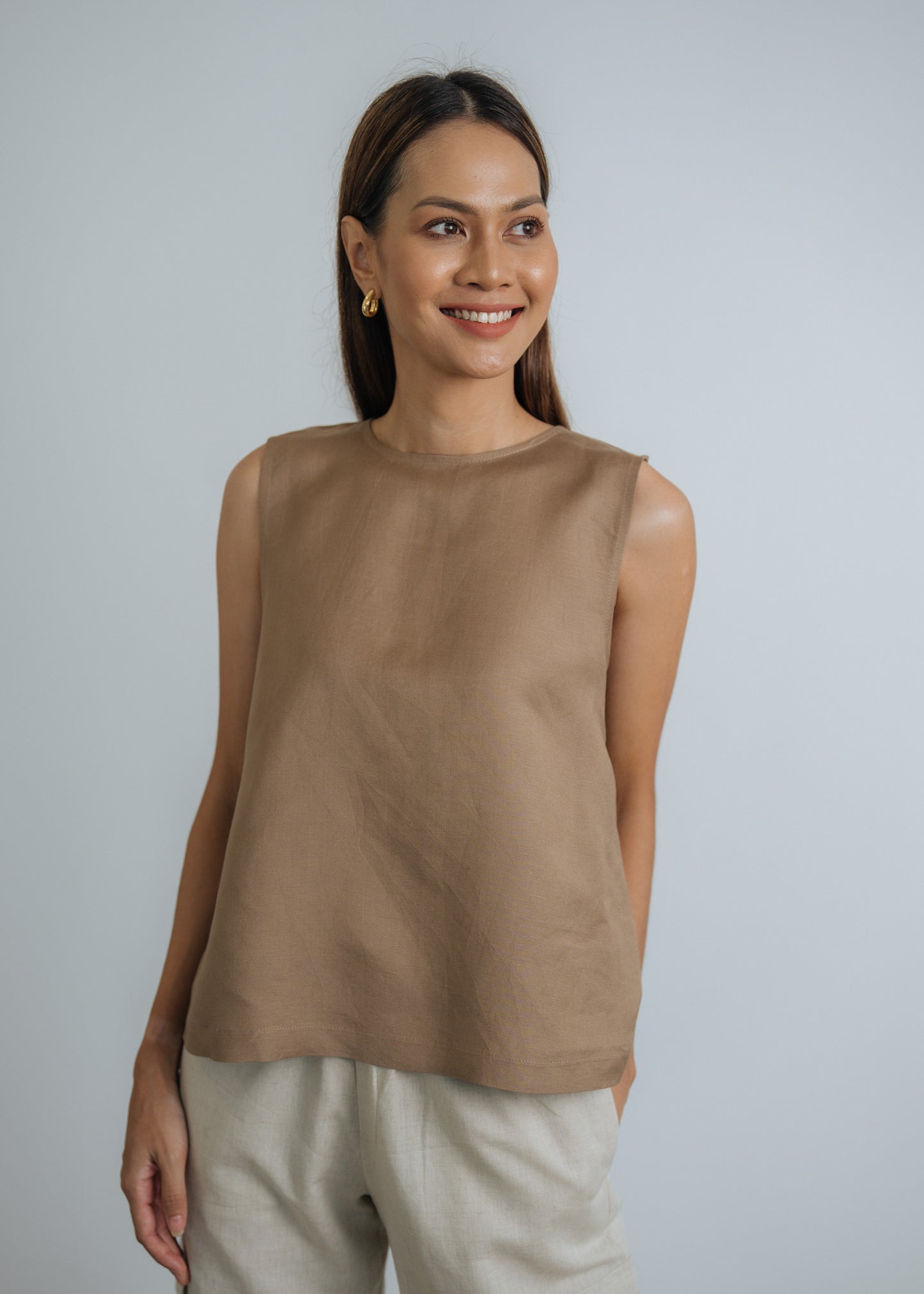 Go Getter Linen Tank Top - Brown