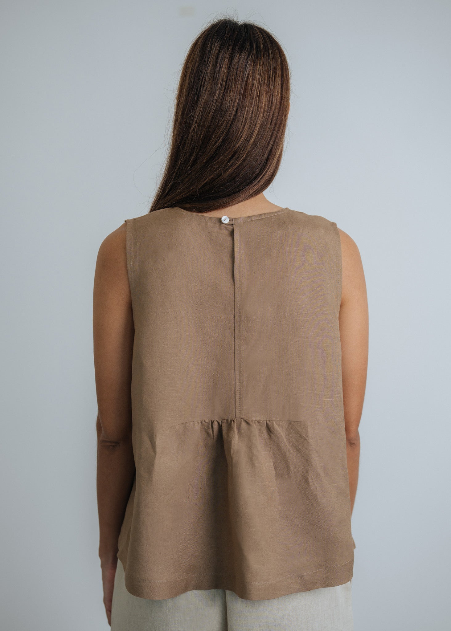 Go Getter Linen Tank Top - Brown