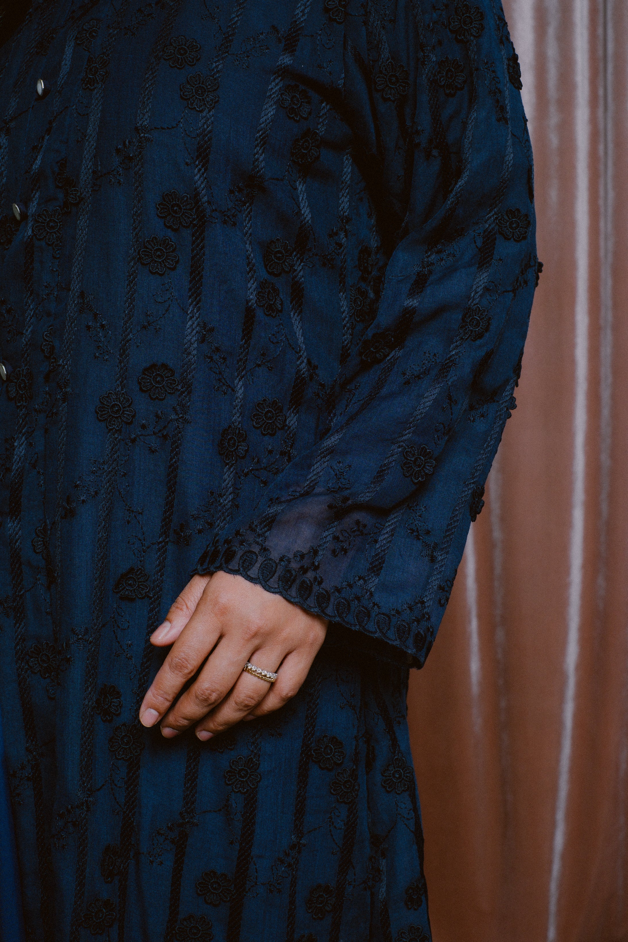 Lembayung Kebaya Labuh TOP - Blue