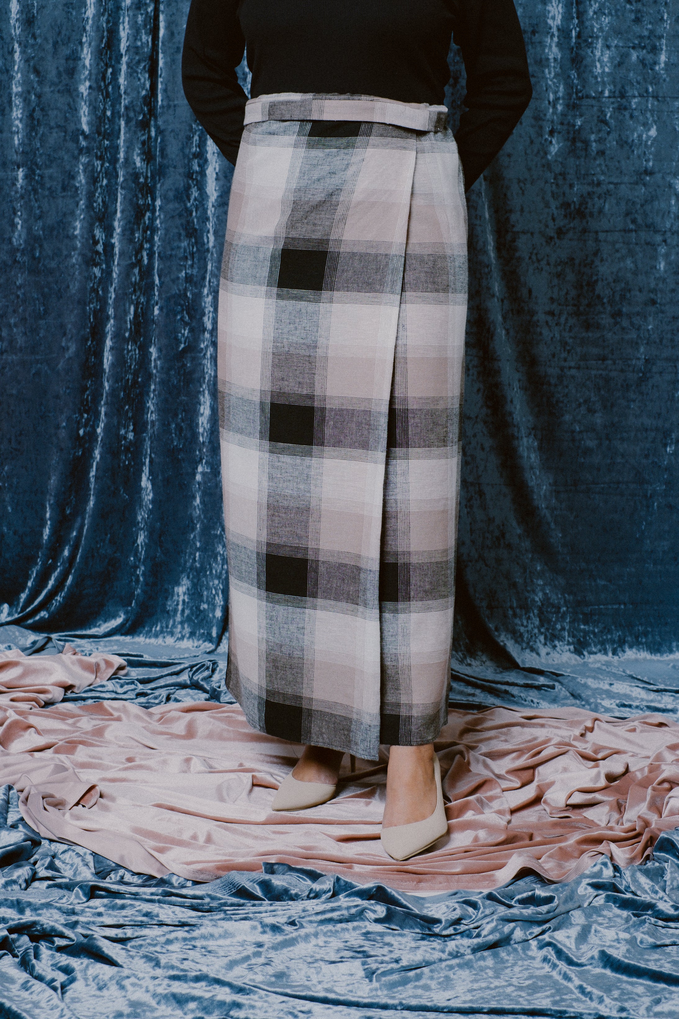Lembayung Plaid Kain Ikat - Plaid Brown