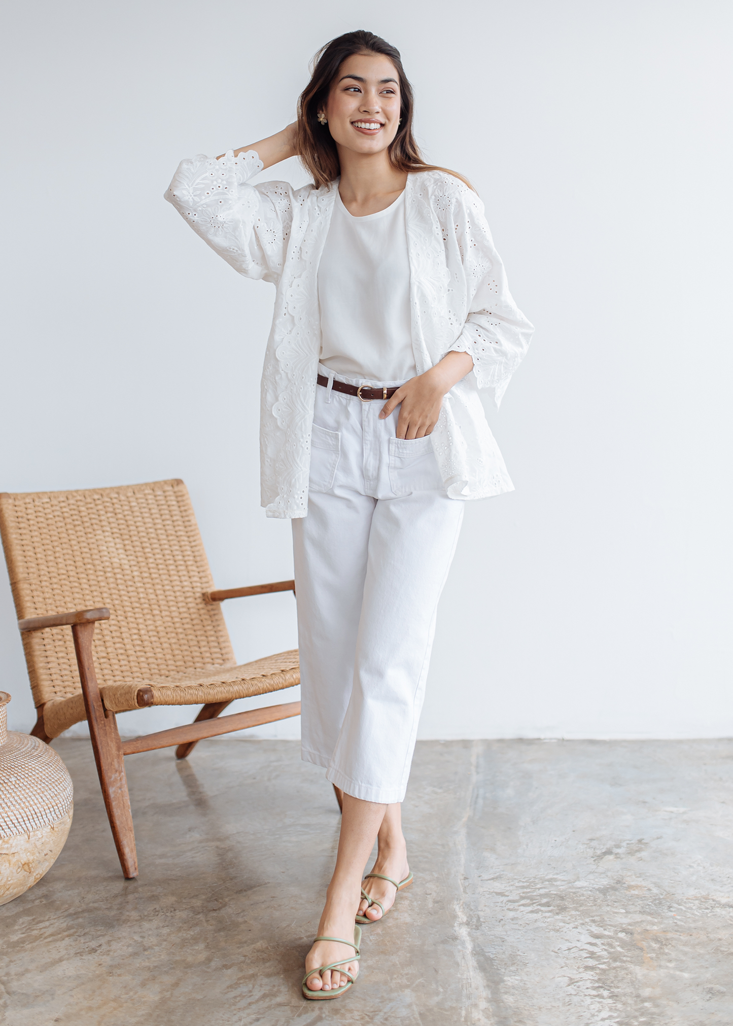 SANTAI IN EYELET LACE