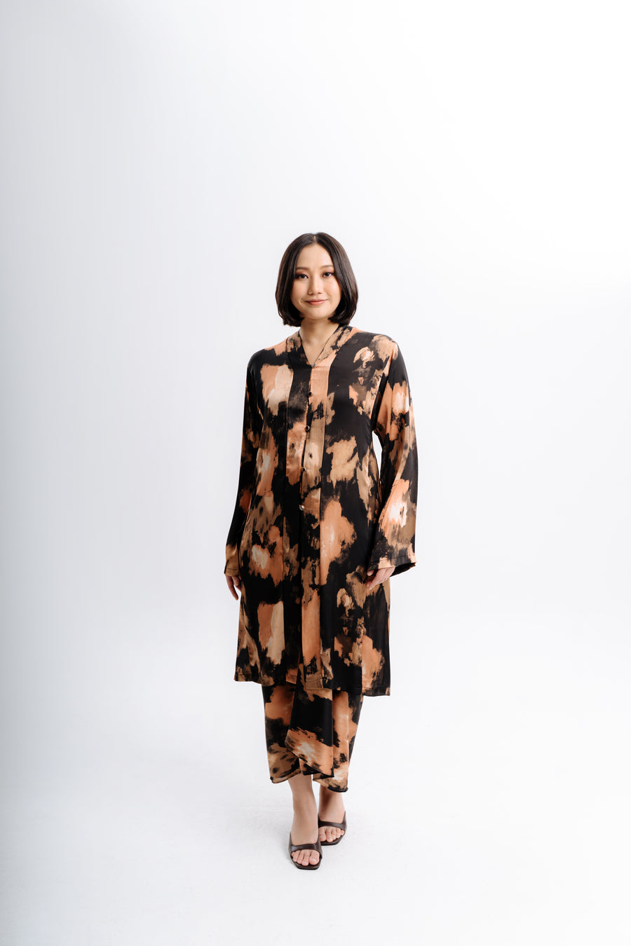 Lembayung Kebarung Set - Printed Umber Black