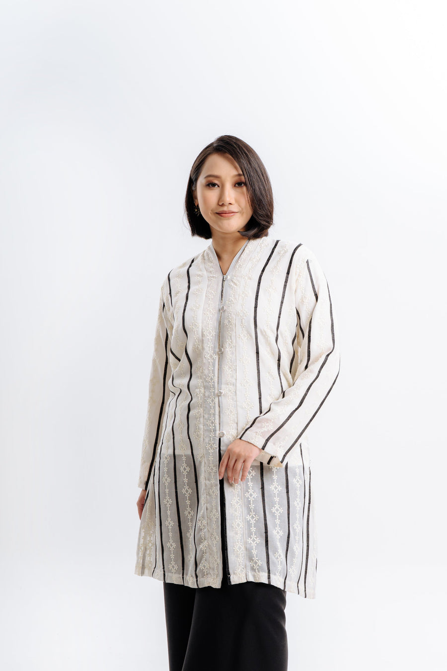 Lembayung Kebaya Labuh TOP - Off White