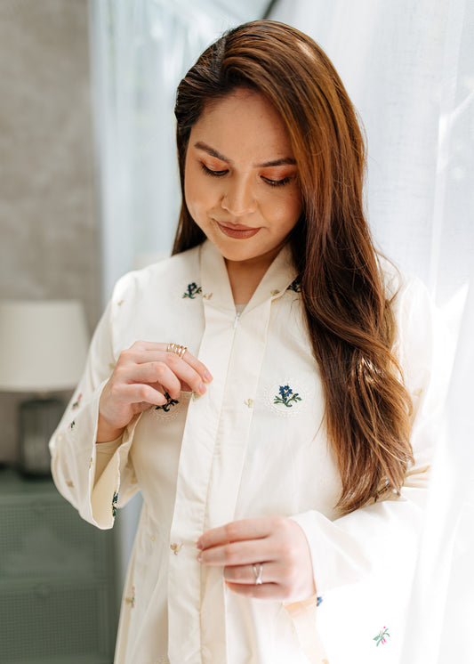 Mayang Kebaya Labuh